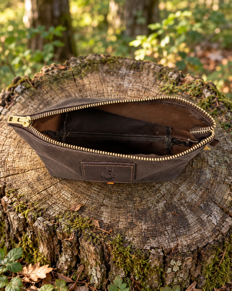 Oilskin Travel Bag — Bushcraft Spain