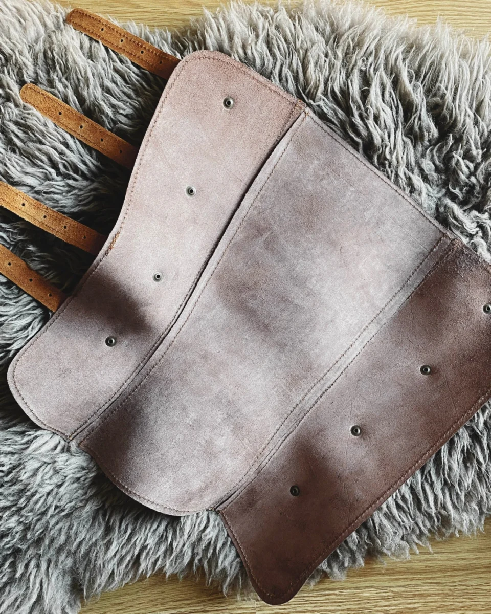 Guêtres en cuir pour le bushcraft — détail 3